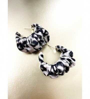 Pendientes acero animal...