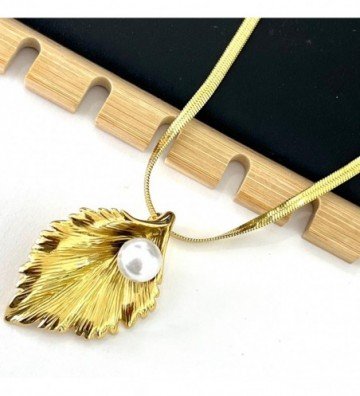 Collares acero dorado...
