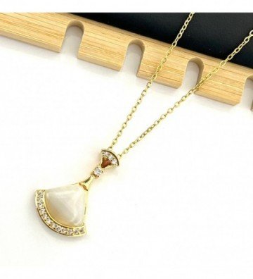 Collares acero dorado...