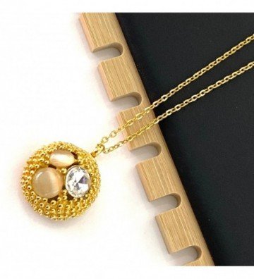 Collares acerodorado...