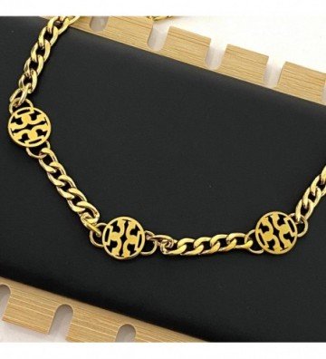 Collares acerodorado...