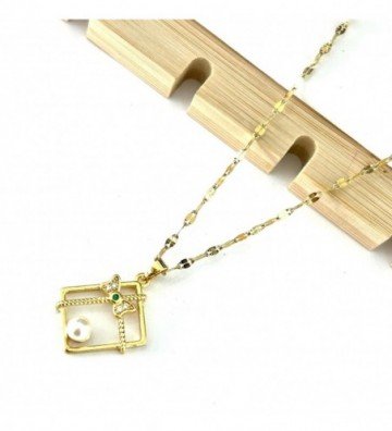 Collares acero dorado...
