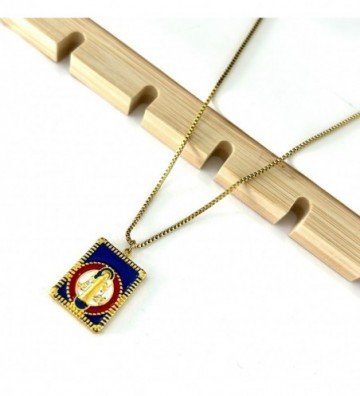 Collares acero dorado...