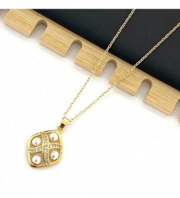 Collares acero dorado...