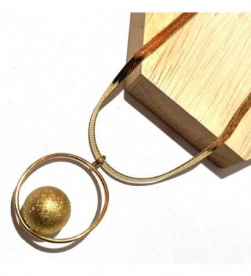 Collares acero dorado...