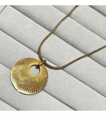 Collares acero dorado...