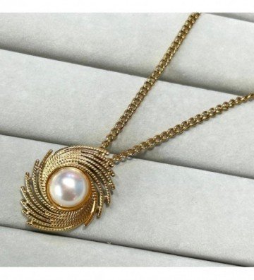 Collares acero dorado...
