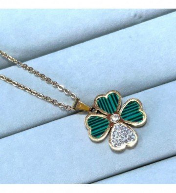 Collares acero dorado...