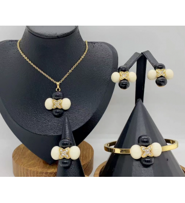 Solo pulsera brazaletes...