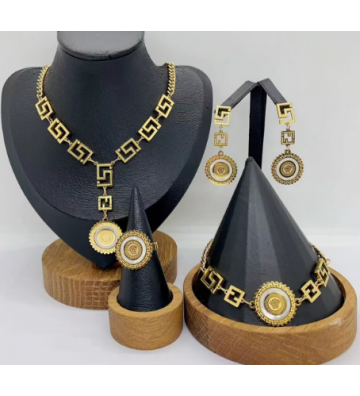 Solo pulsera brazaletes...