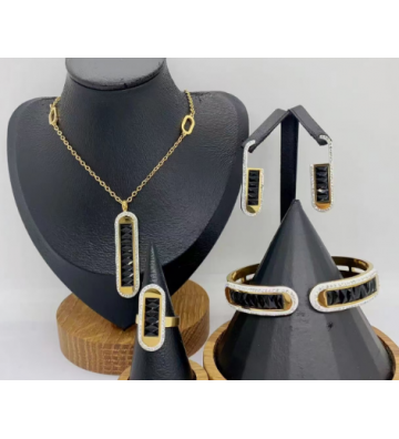 Solo pulsera brazaletes...
