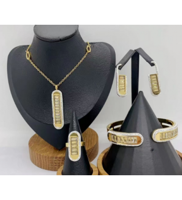 Solo anillo Sortijas acero...