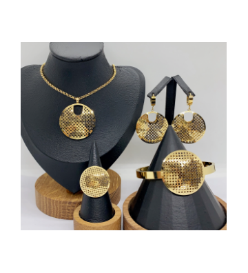 Solo collar acero Dorado...