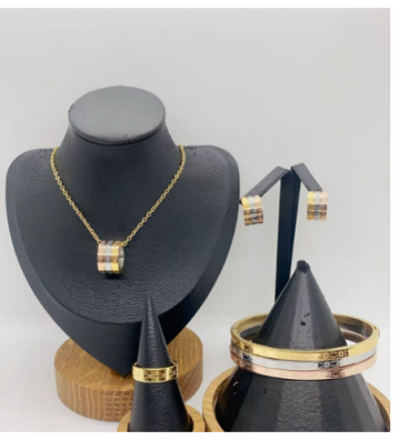 Collares acero Dorado...