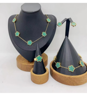 Collares acero Dorado...