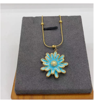 Collares acero Dorado...