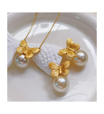 collar acero Dorado...