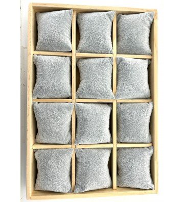 Expositor madera y gris