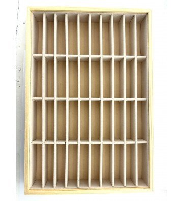 Expositor madera y beis