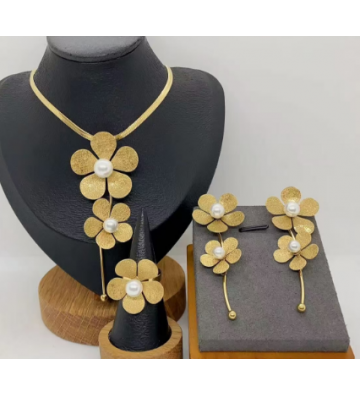 Collares acero Dorado...