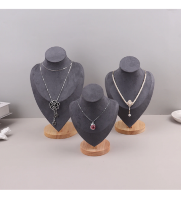 Expositor busto grande...