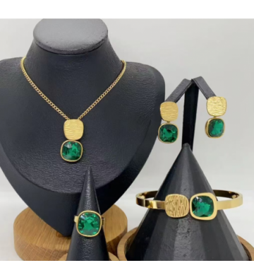 Solo Pulsera brazalete...