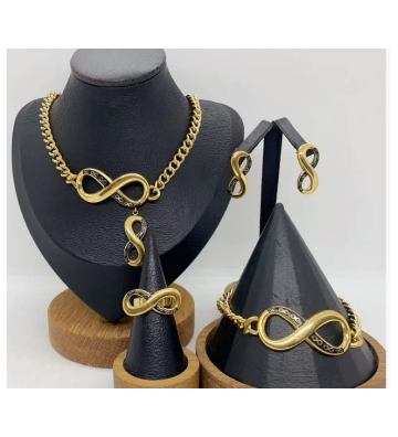 Solo Collar acero Dorado...