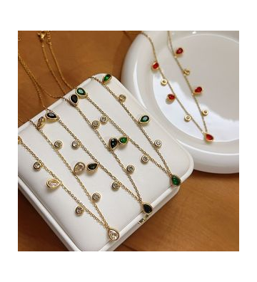 Collares acero Dorado y...
