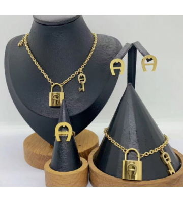 Solo pulsera brazaletes...