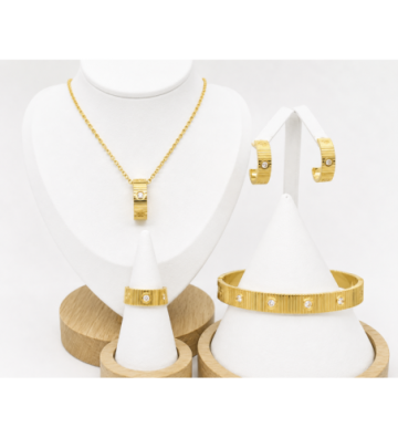 Solo collar acero Dorado...